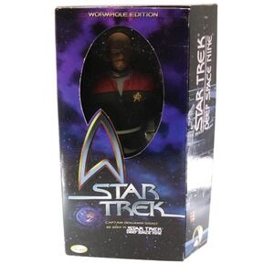 Vintage Star Trek Deep Space Nine Benjamin Sisko Wormhole Edition Boxed Figure